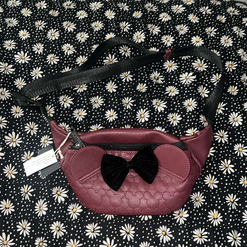 Disney Minnie Mouse Quilted Icon Hip Pack by Loungefly
